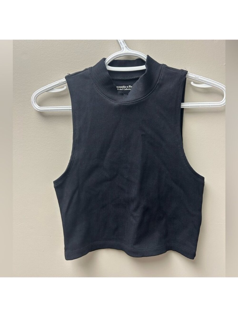 Abercrombie‎ & Fitch Black Ribbed Mock Neck Tank Top